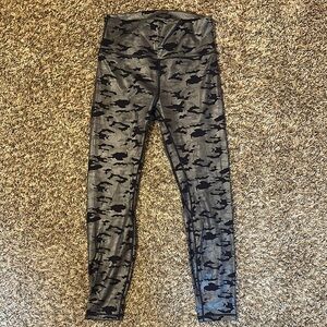 ZYIA Active Camo Leggings 8-10